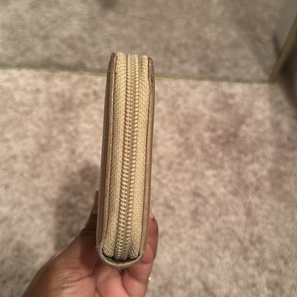 Chanel Zippy - Picture 12 of 17